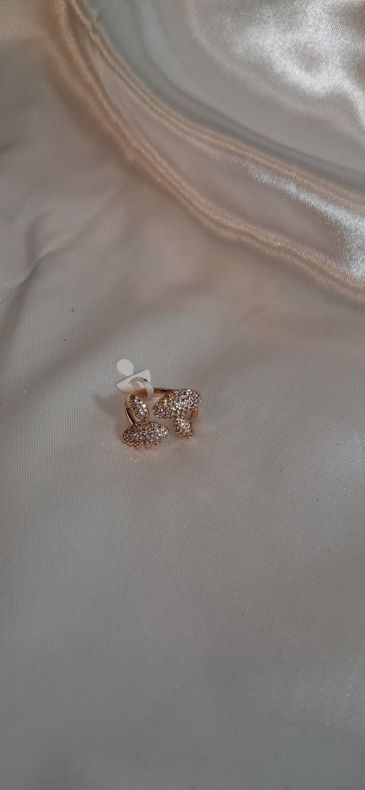 Anillo Dorado con Sirconias