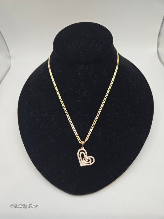 Cadena con dije de corazon y zirconia